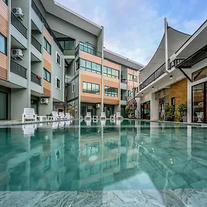 Phuket Airport Place Nai Yang Beach
